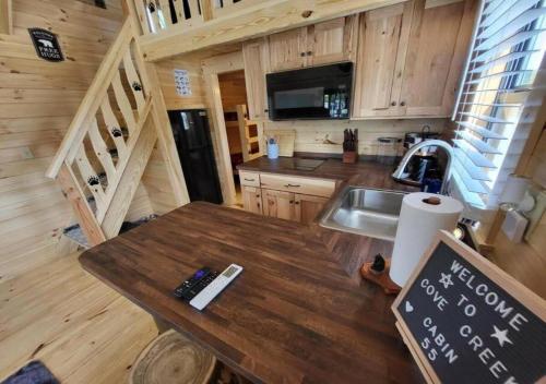 Picturesque Family Cabin with Loft in Tennessee photo 18
