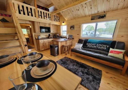 Picturesque Family Cabin with Loft in Tennessee photo 6