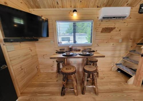 Picturesque Family Cabin with Loft in Tennessee photo 22