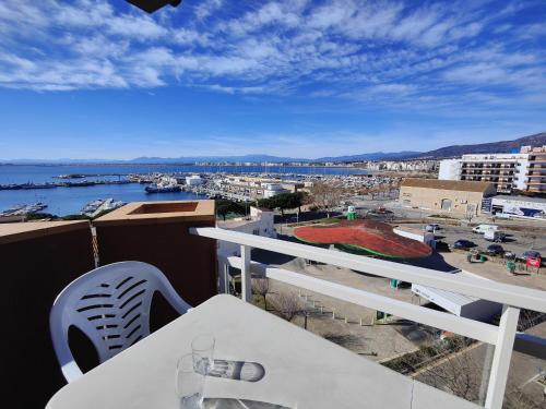 ROCMAR. Apartamento con terraza cerca del mar – Roses - ES-258-9