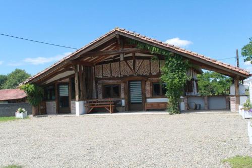 Villa de 3 chambres avec piscine partagee terrasse et wifi a Pontonx sur l'Adour