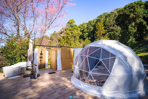 Un jardín fuera de Nam Dun Glamping-น้ำดั้นแกลมปิ้ง