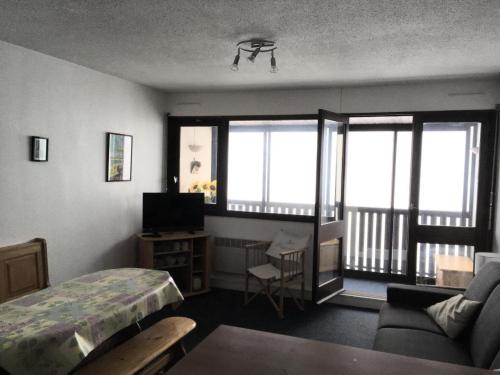 Photo de la galerie de l'établissement Résidence PRIMEVERES - Studio pour 6 Personnes MAE-4164, à Gourette