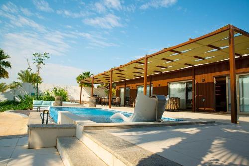 Piscina a Dana Beach Resort o a prop