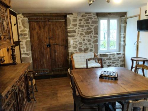 Φωτογραφία από το άλμπουμ του Gîte de France La maisonnette 2 épis - Gîte de France 2 personnes MAE-9764 σε Servières-le-Château