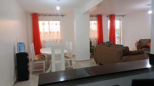 Χώρος καθιστικού στο Runda Royale 3 bedroom apartment, Kiambu Road