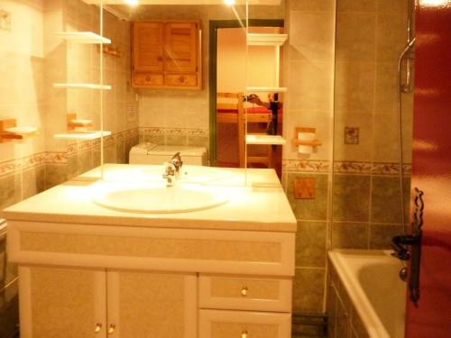 Kúpeľňa v ubytovaní Résidence L'HORIZON - Studio pour 4 Personnes 574