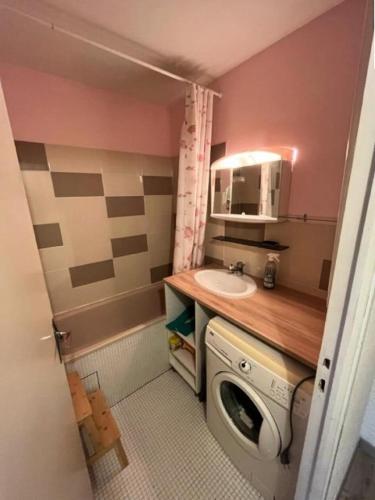 Photo de la galerie de l'établissement Résidence Orr Des Neiges - Studio 5 personnes Résidence Orrianes des Neiges- MAE-6481, aux Orres