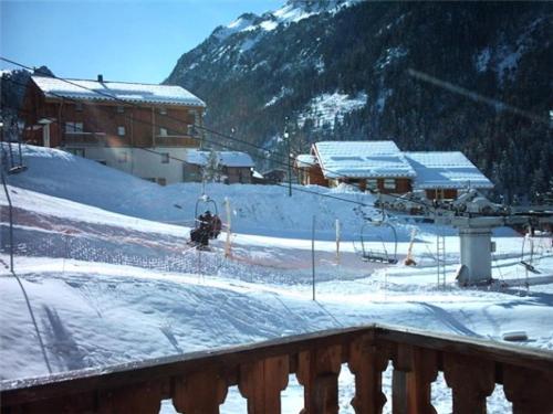 Photo de la galerie de l'établissement Chalet Club - Studio 2/3 personnes 17 m² MAE-2987, à Modane