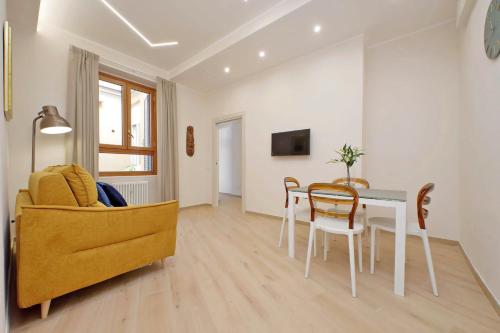 4BNB - Ottaviano Vatican Flat - Blue