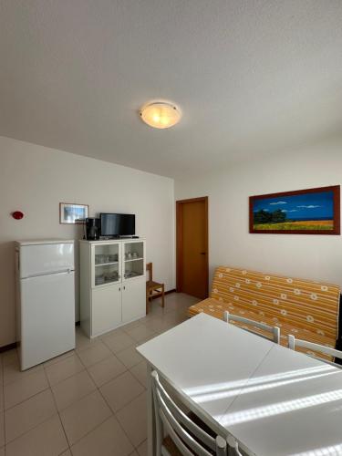 Villaggio Luna Swimmingpool- Agenzia Cocal