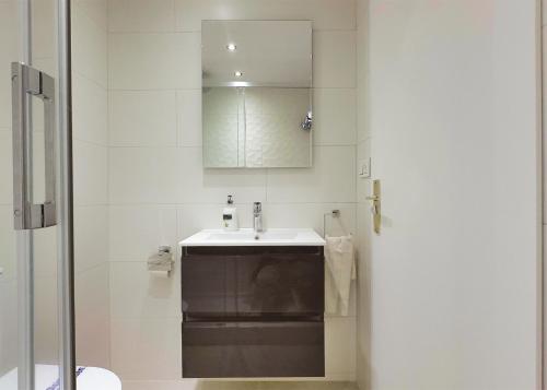 Central Two Bedroom Apartment on the Second Line of the Beach in Marbella.