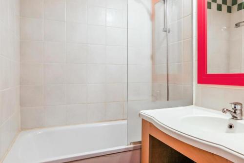 Kúpeľňa v ubytovaní Résidence Les Embruns - maeva Home - Studio 4 personnes - Confort MAE-0126