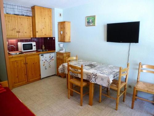 Photo de la galerie de l'établissement Résidence Lienz - Studio avec balcon proche du centre de Barèges MAE-8534, à Barèges