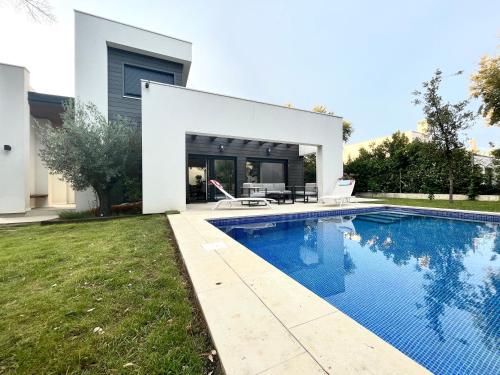 Fotografia z galérie ubytovania Villa Calella - with Private Pool v destinácii Calella de Palafrugell