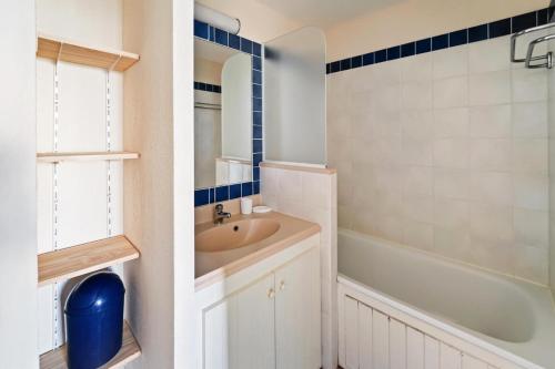 Ванная комната в Résidence Bleu Marine - maeva Home - Appartement 3 pièces 6 personnes Séle 52