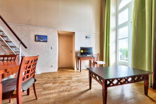 Photo de la galerie de l'établissement Résidence Saint Goustan - maeva Home - Appartement 2 pièces 6 personnes Confort - Vue mer MAE-1842, au Croisic