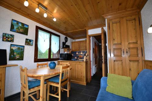 Photo de la galerie de l'établissement Résidence L'edelweiss-planay - Studio proche des pistes du Mont Rond MAE-3184, à Notre-Dame-de-Bellecombe