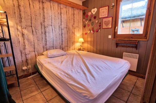 Photo de la galerie de l'établissement Résidence Les Oursons - Appartement cosy pour quatre personnes au pied des pistes de l'Espace Diamant MAE-2354, à Notre-Dame-de-Bellecombe