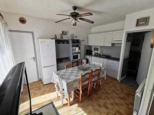 Photo de la galerie de l'établissement Résidence LES ZODIAQUES - 3 Pièces pour 6 Personnes 04, à Port-Leucate