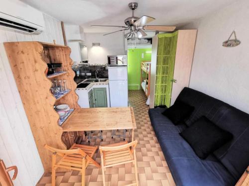 Photo de la galerie de l'établissement Résidence Equateur - STUDIO 4 PERSONNES 4 couchages PORT LEUCATE. Réf: 2MS3_17 MAE-7174, à Port-Leucate