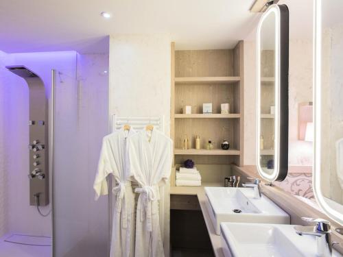 Résidence Premium L'Hévana - maeva Home - Appartement 3 pièces 6 personnes 49 tesisinde bir banyo