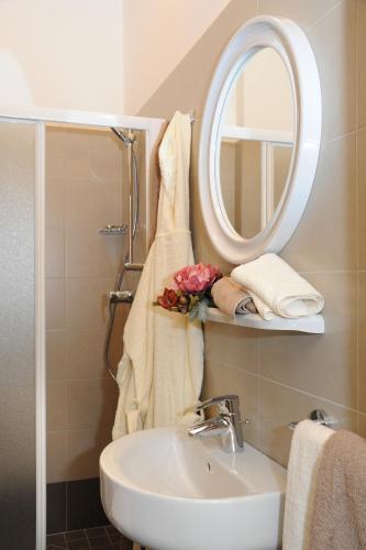 Kopalnica v nastanitvi Hotel Lanzoni