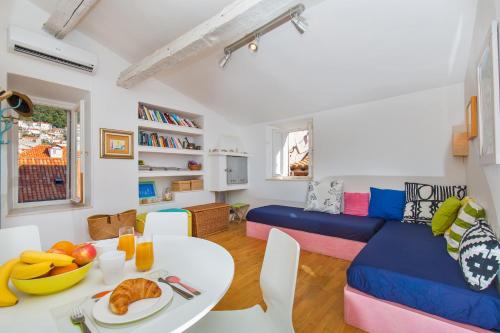 Arty Apartments in the Heart of Dubrovnik by Irundo