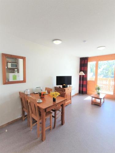 Photo de la galerie de l'établissement Résidence Les Toits Du Devoluy - 2 PIECES 4 PERSONNES BALCON EXPO SUD MAE-8734, à Saint-Étienne-en-Dévoluy