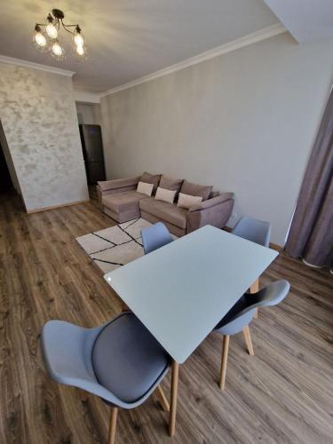 Zona d'estar a Ultra Center