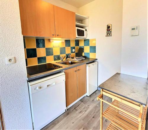 Photo de la galerie de l'établissement Résidence Pistes - APPARTEMENT 2 PIECES 4 PERSONNES MAE-5384, au Corbier