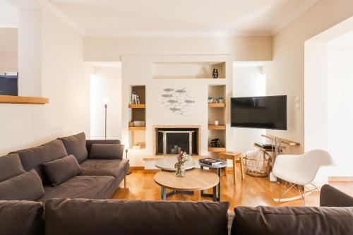 Elegant Maisonette 4BD Glyfada