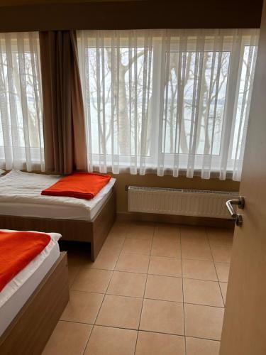 BF Hotelにあるベッド