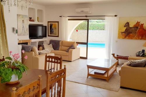 Villa Mirasol - Relaxed Private Villa