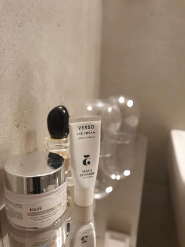 a bottle of vesico eye cream sitting on a counter at Bommersvik Hotell & Konferens in Järna