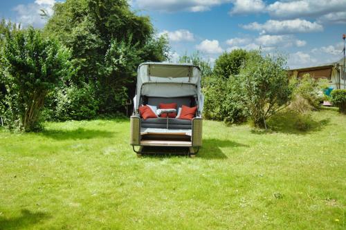 Imagen de la galería de Outdoor Lounge mit Seeblick, en Belau