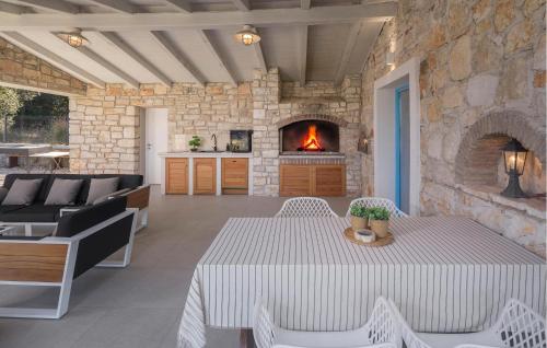 Beautiful Home In Rovinj With Wifi