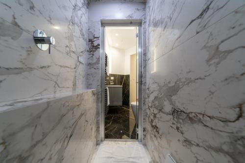 Intrho Duomo Modern Apartment with Hammam