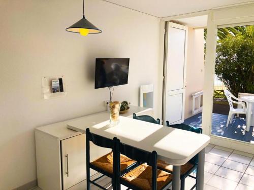 Photo de la galerie de l'établissement Résidence Le Boucanier - Studio pour 4 Personnes 124, à Vieux-Boucau-les-Bains