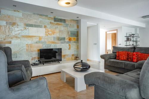 Villa Amanda Beach by Villa Plus