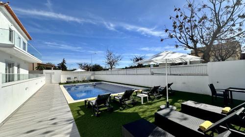 Hibisco 2 - Shared Pool - 8 Guests - Albufeira