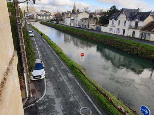Photo de la galerie de l'établissement Niort au bord de l'eau 3, à Niort