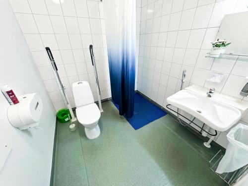 Koupelna v ubytování Hostel Hermanni