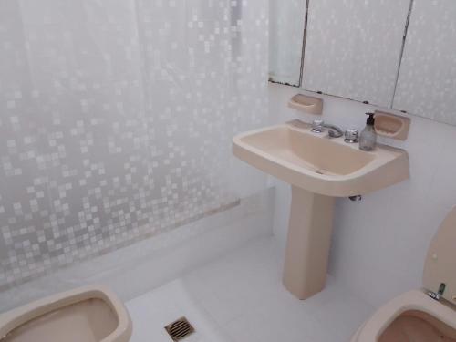 Koupelna v ubytování Departamento en el Centro de Mendoza