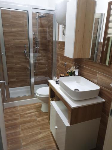 Ένα μπάνιο στο My Dream House 386