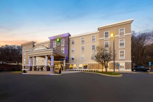 The floor plan of Holiday Inn Express Danbury I-84, an IHG Hotel