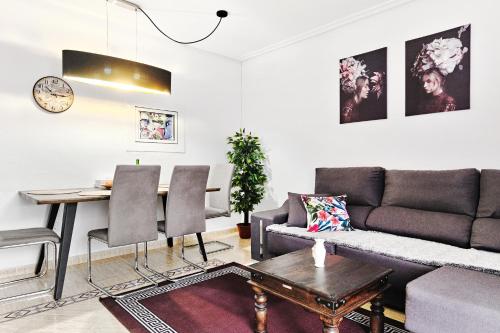 Аcogedor apartamento de dos dormitorios en torrevieja