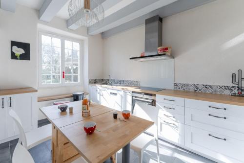 Photo de la galerie de l'établissement KER HIR - Charmante maison bretonne tout confort, à Landunvez