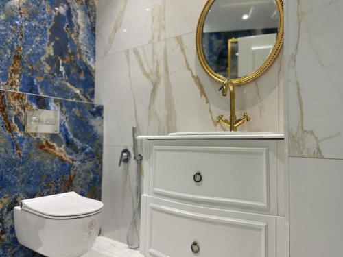 Un baño de Mikpritja Pogradec, Tushemisht 1