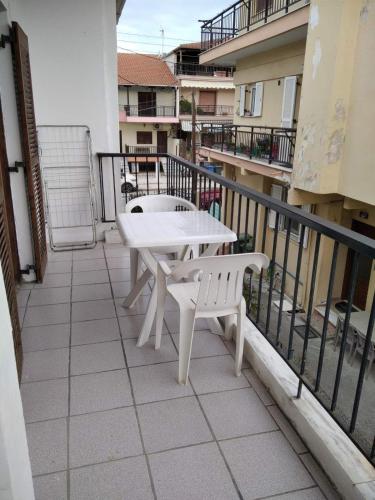 Labyrinthos Apartmentsにあるバルコニーまたはテラス